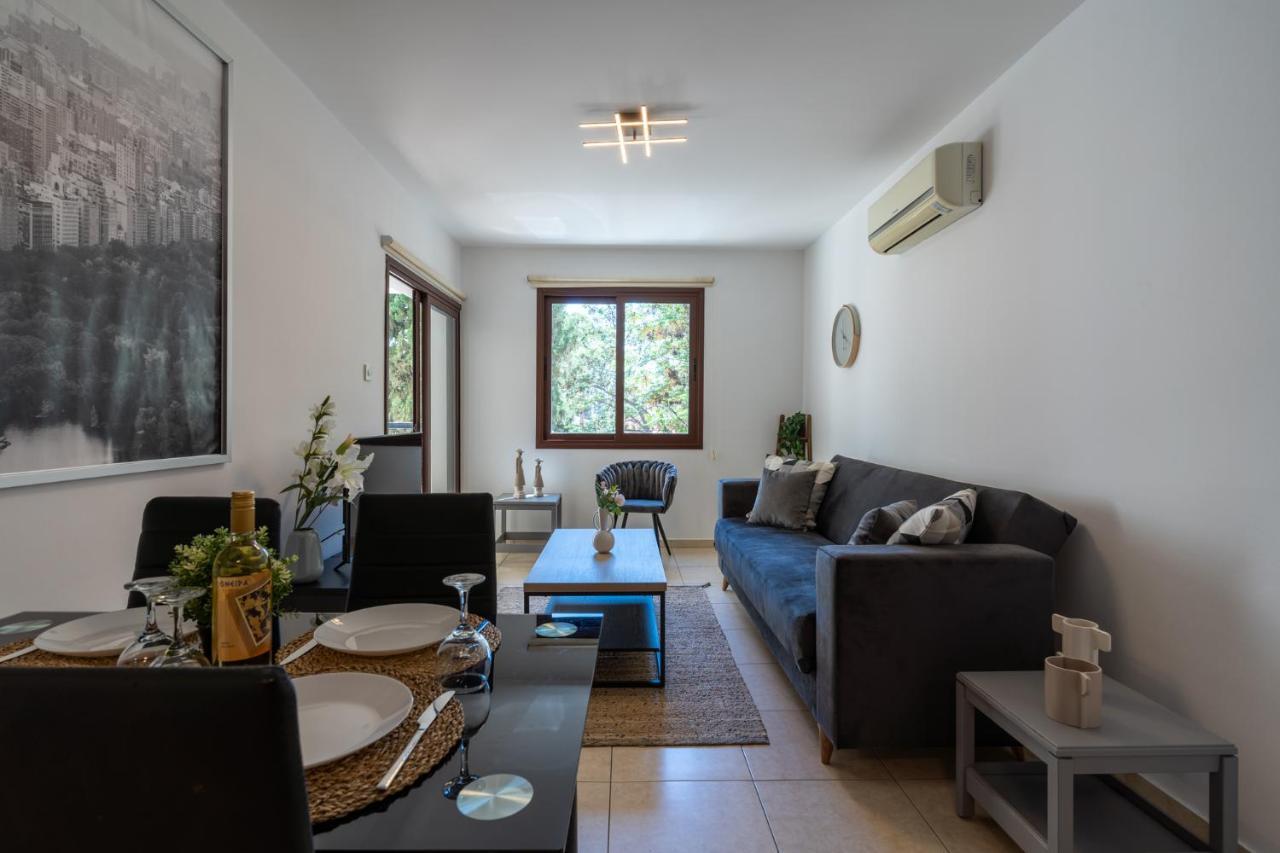 Mia 1-Bedroom Apartment In 拉纳卡 外观 照片