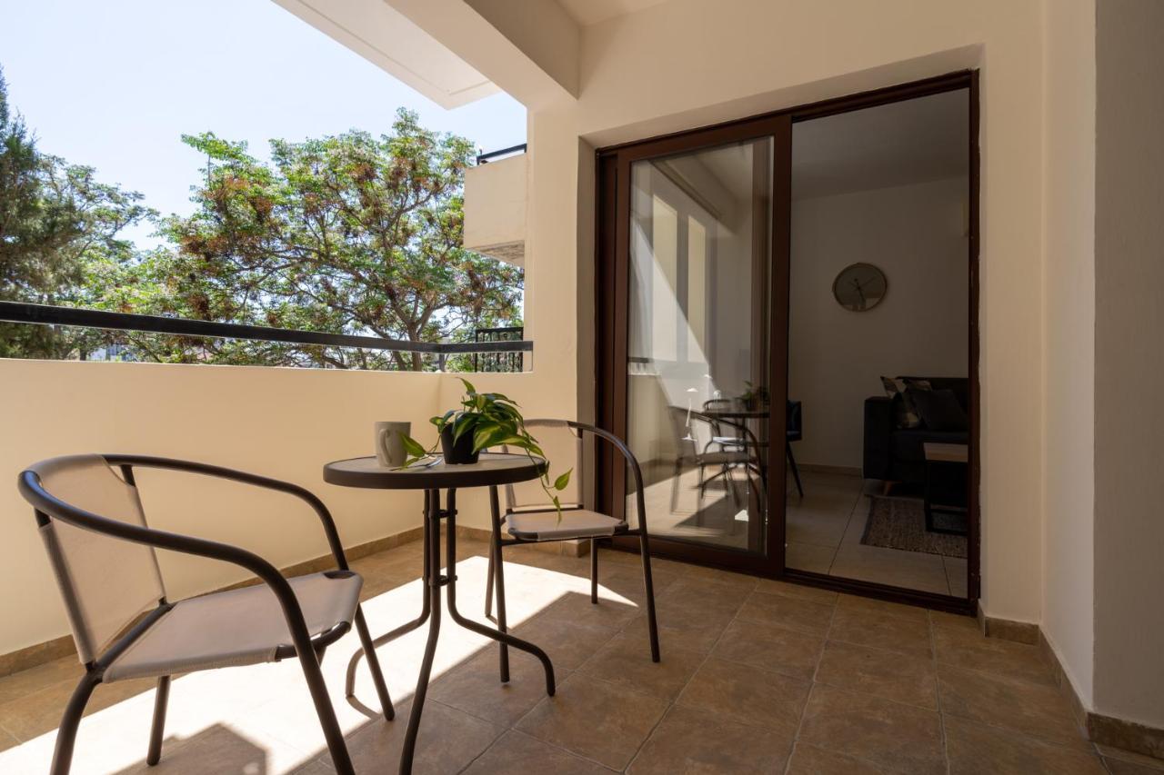 Mia 1-Bedroom Apartment In 拉纳卡 外观 照片